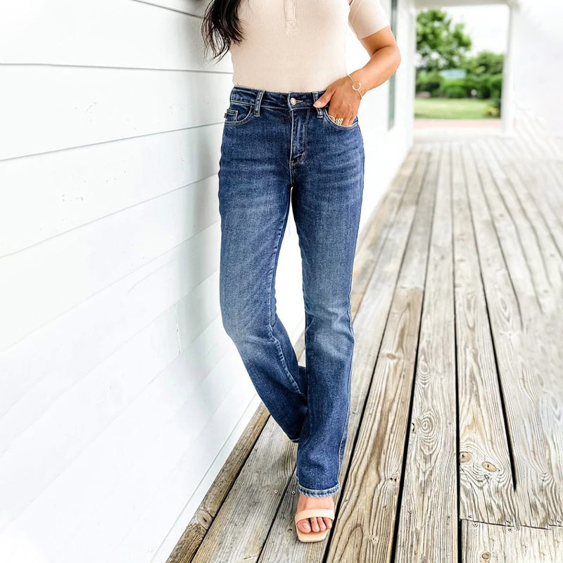 👖✨ Holy Grail Bootcut Jeans – perfekte Passform & Bauchkontrolle! ✨💚 Flattering für jeden Tag, nachhaltig & bequem. Deine Lieblingsjeans für einen strahlenden Look!