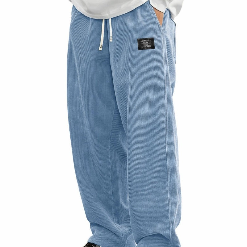Herrenhose mit lockerer Passform, Kordelzug und Taschen