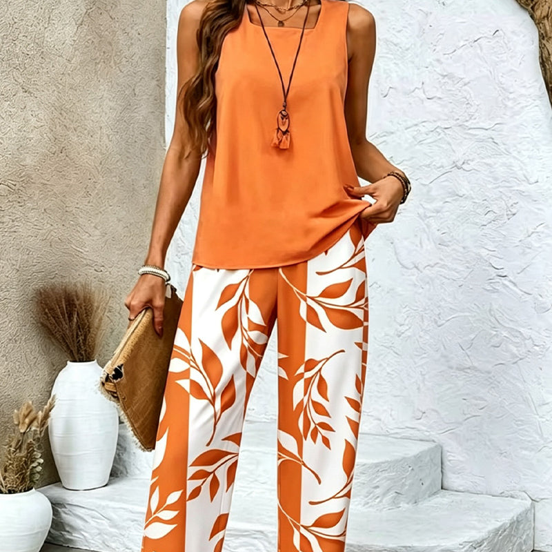 Sleeveless Top & Printed Capri Pants Set