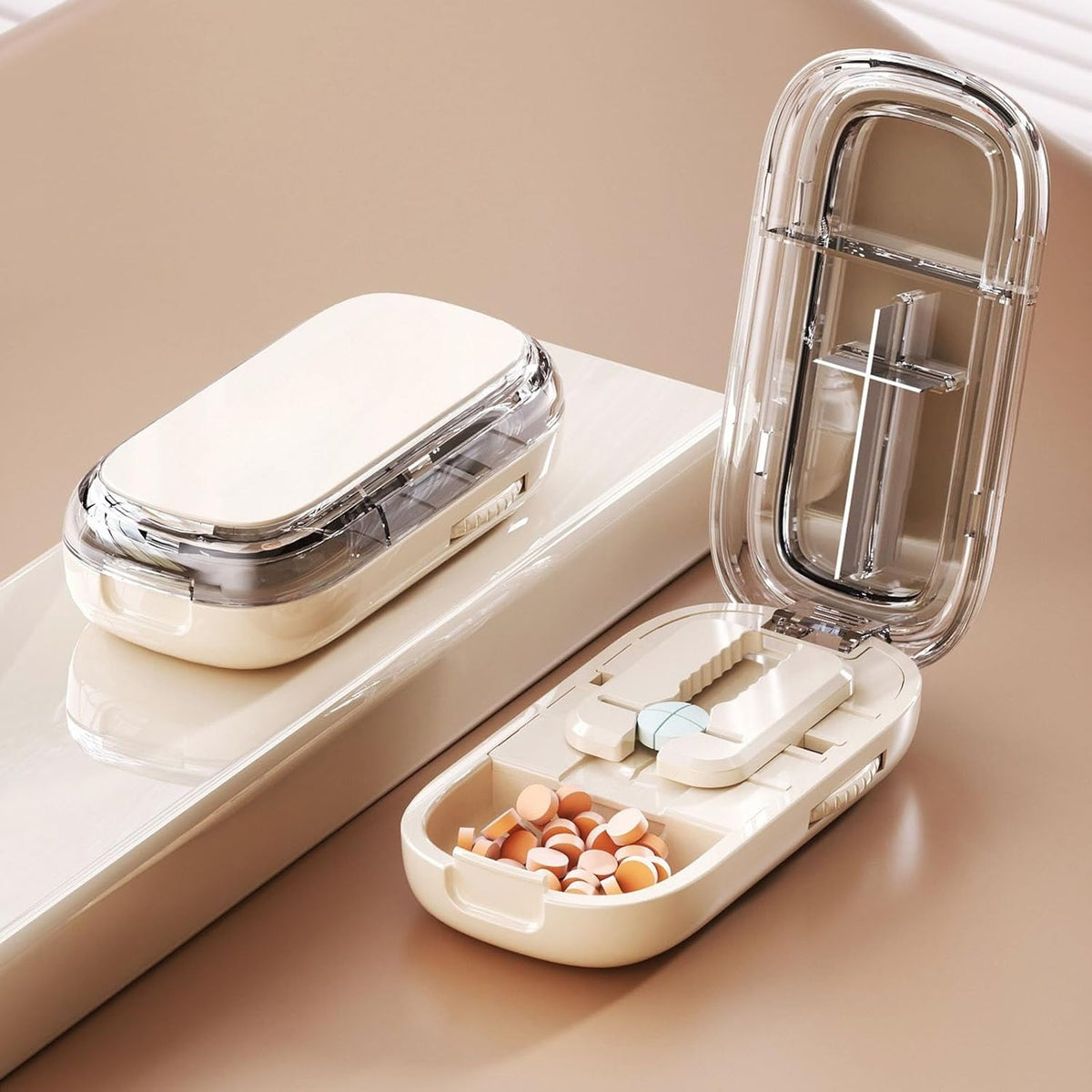 ⏳Begrenzte Zeit 50% Rabatt💥Hygienischer Reise-Pillenschneider – Kompakt für unterwegs, einfach zu reinigen & zu bedienen 🧳✨