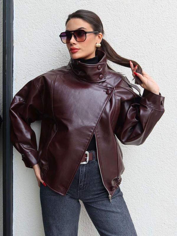 Schwarze Kunstlederjacke mit Stehkragen, übergroße Motorradjacke