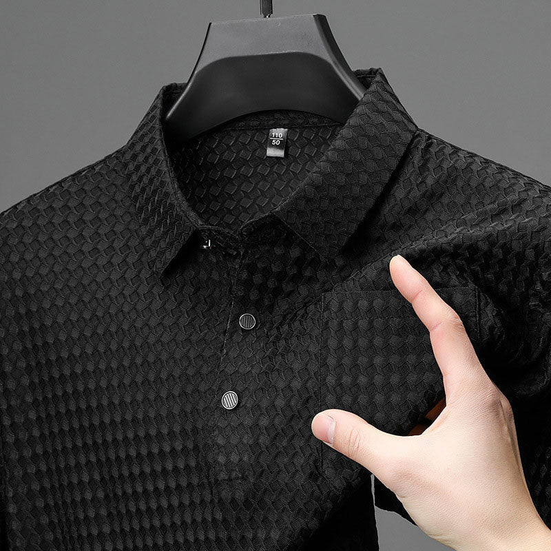 👔✨ Herren Strukturiertes Kurzarmhemd – 50% RABATT! Modernes Muster, entspannte Passform, atmungsaktives Gewebe – perfekt für Arbeit & Wochenende. 🔥💨