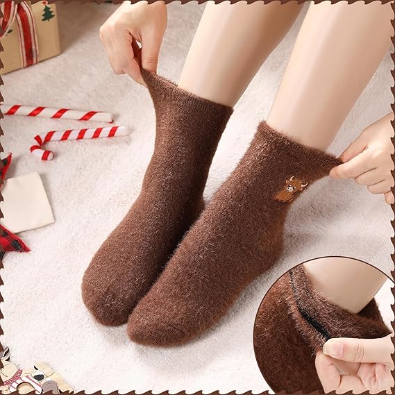 ⏳LETZTER TAG DES SALE 50 % RABATT!🔥Süße, warme Plüschsocken für Damen mit Highland-Kuh-Stickerei