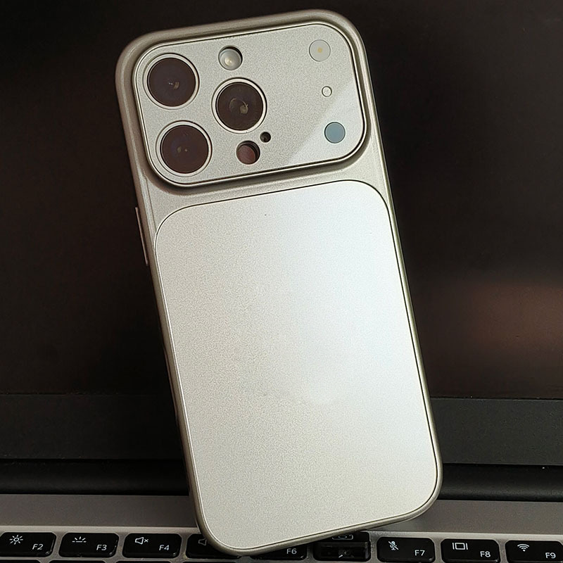 Vollständige Abdeckung durch matte, stoßfeste Handyhülle