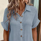 👚 50% RABATT! 🌿 Damen-Freizeitkleidhemd mit Kurzen Ärmeln, Knöpfen & Tasche – Leicht, Lässig & Perfekt für Sommer ☀️