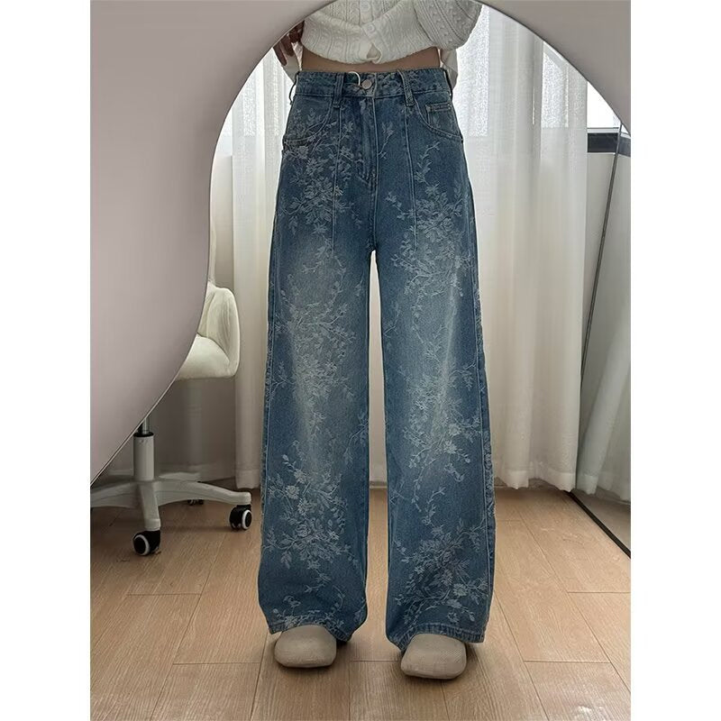 😍50 % Rabatt – 🔥Modell 2026👖Modische Damen-Jeans mit Blumenmuster und weitem Bein