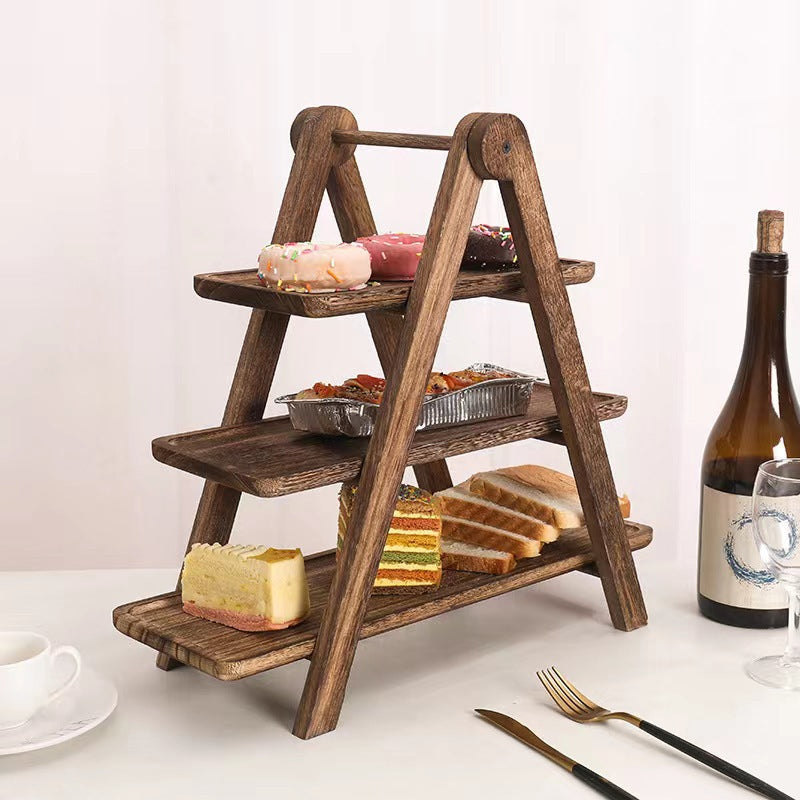 Dreistöckiges Serviertablett aus Holz