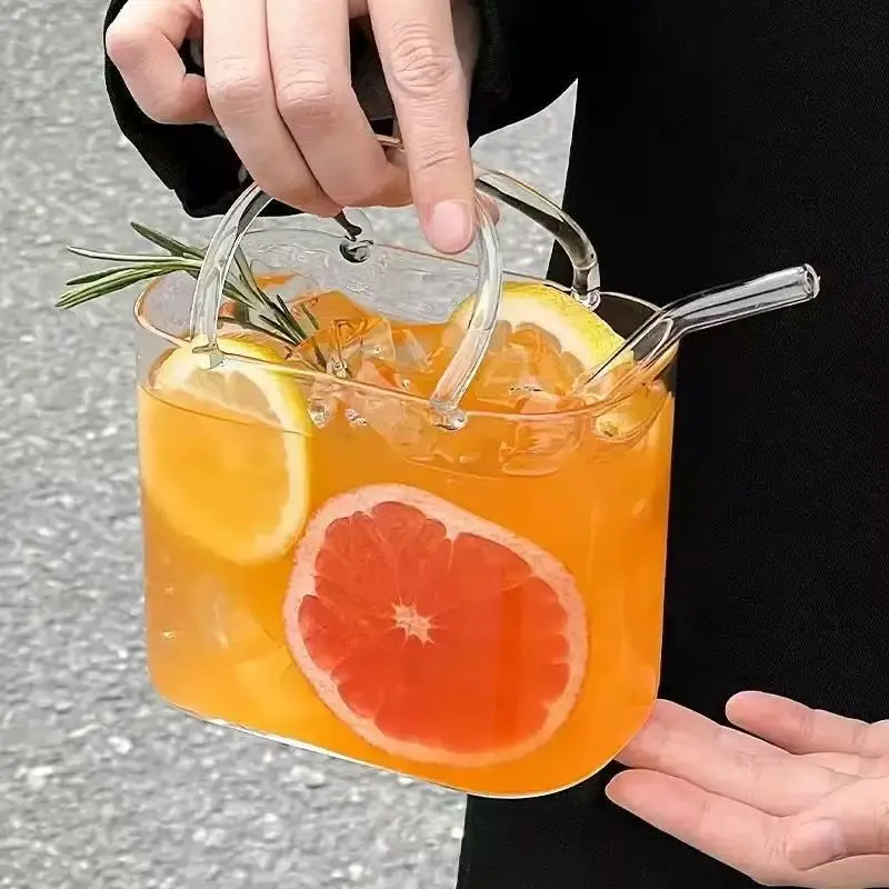 🎀🍹 Modische Glasbecher in Handtaschenform mit Henkeln 🌟 Trendig & Schön