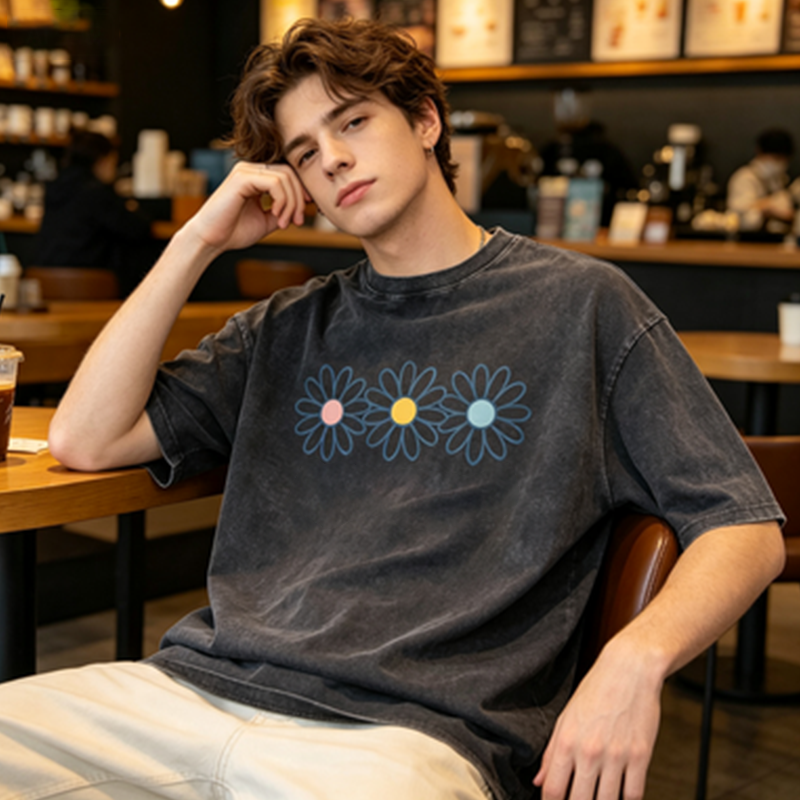 Women's Daisy Graphic T-Shirt