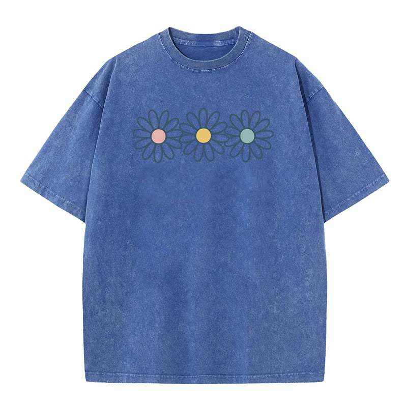 Women's Daisy Graphic T-Shirt
