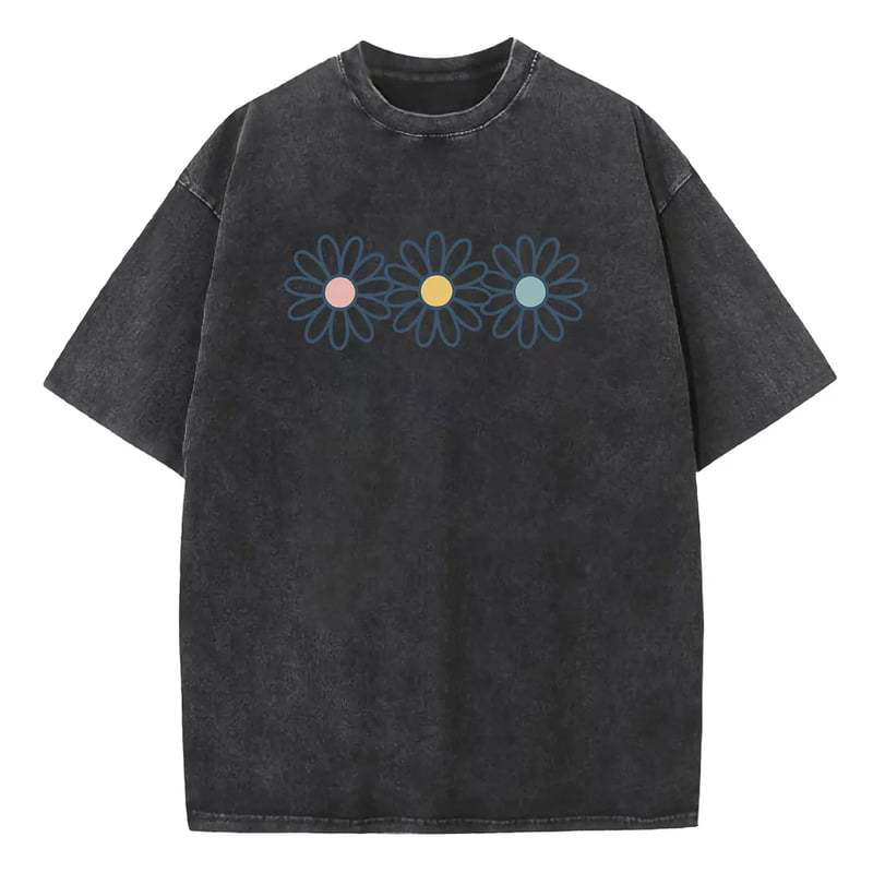 Women's Daisy Graphic T-Shirt