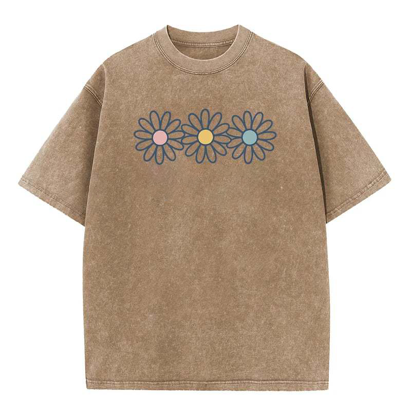 Women's Daisy Graphic T-Shirt
